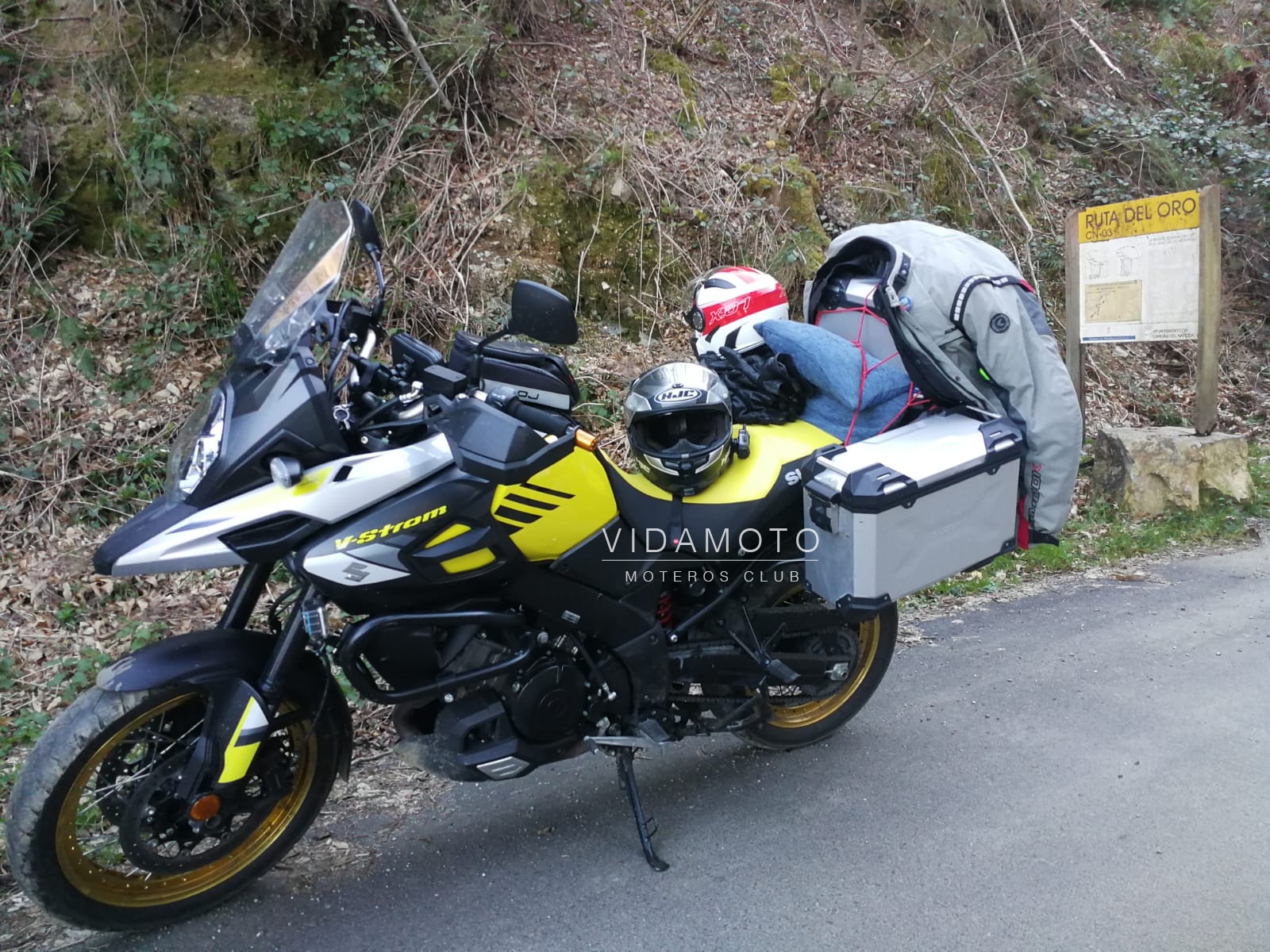 2019-03-16 23.54.34-1