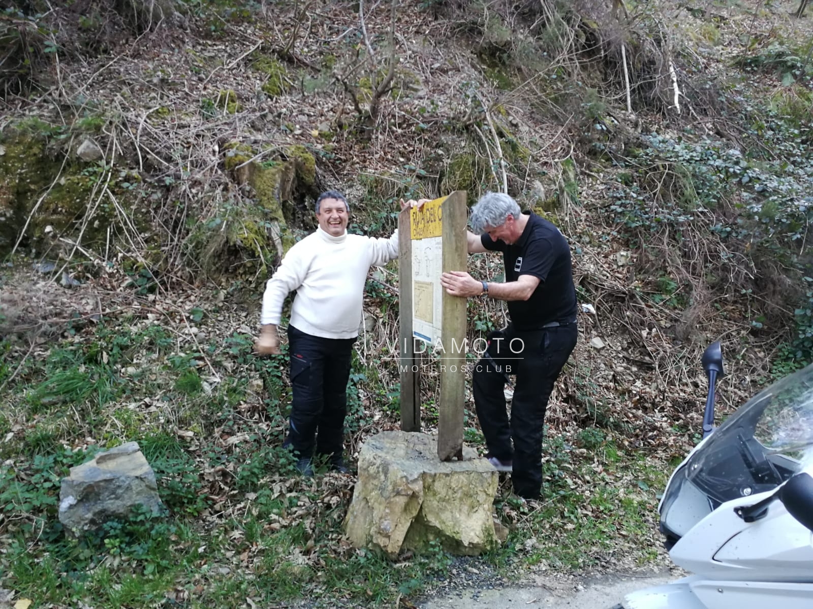 2019-03-16 23.54.34-11