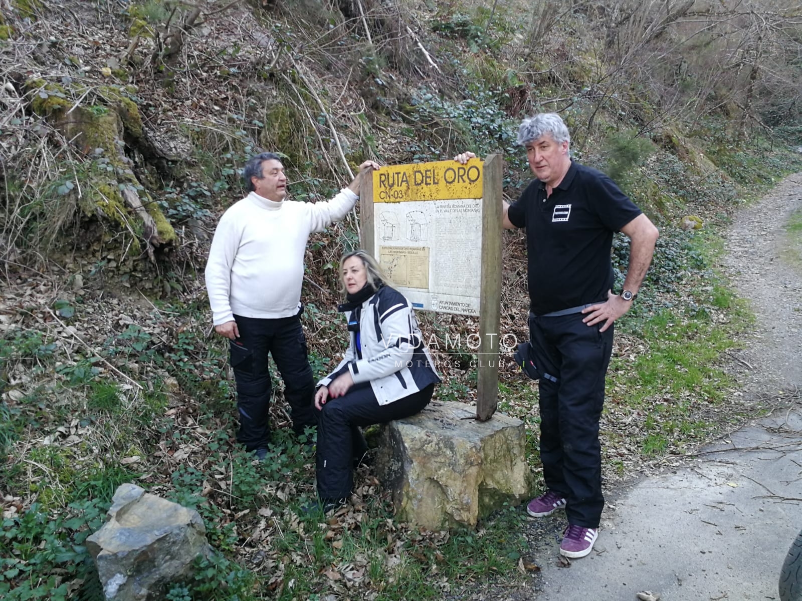 2019-03-16 23.54.34-9